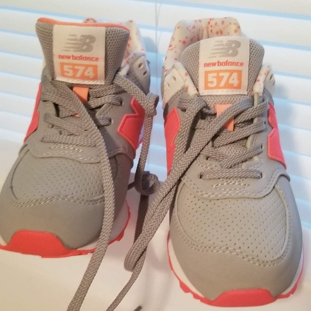 New Balance Kids sneakers